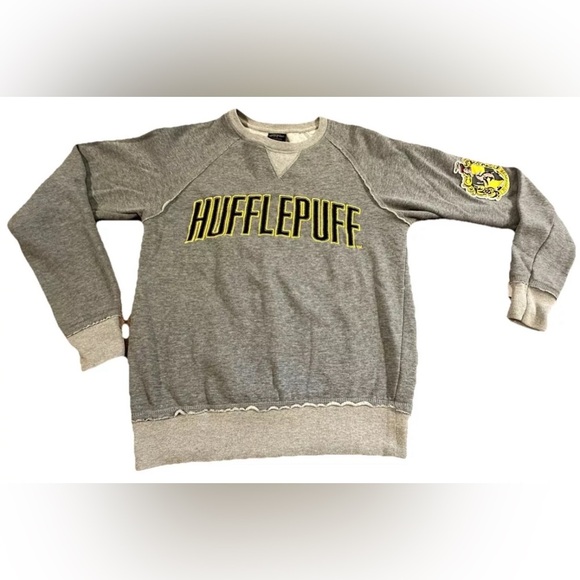 Warner Bros. Other - Universal Studios Wizarding World of Harry Potter Sweatshirt Sweater Hufflepuff